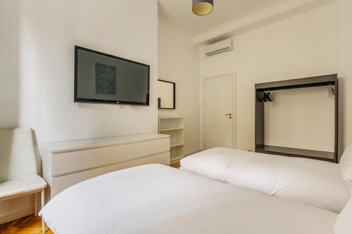 Luxury 4 Bedrooms Apartments Close To Duomo Milánó Kültér fotó